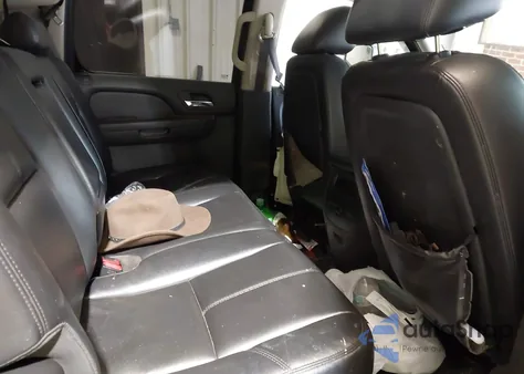 2010 Chevrolet Silverado 2500Hd Ltz z USA, uszkodzony, nr VIN 1GC4KYBG3AF152034